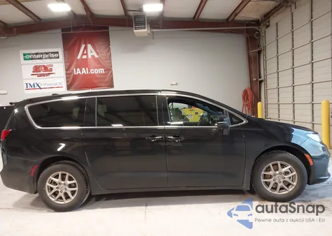 2025 Chrysler Pacifica Select из США, поврежденный, VIN 2C4RC1BG6SR555302